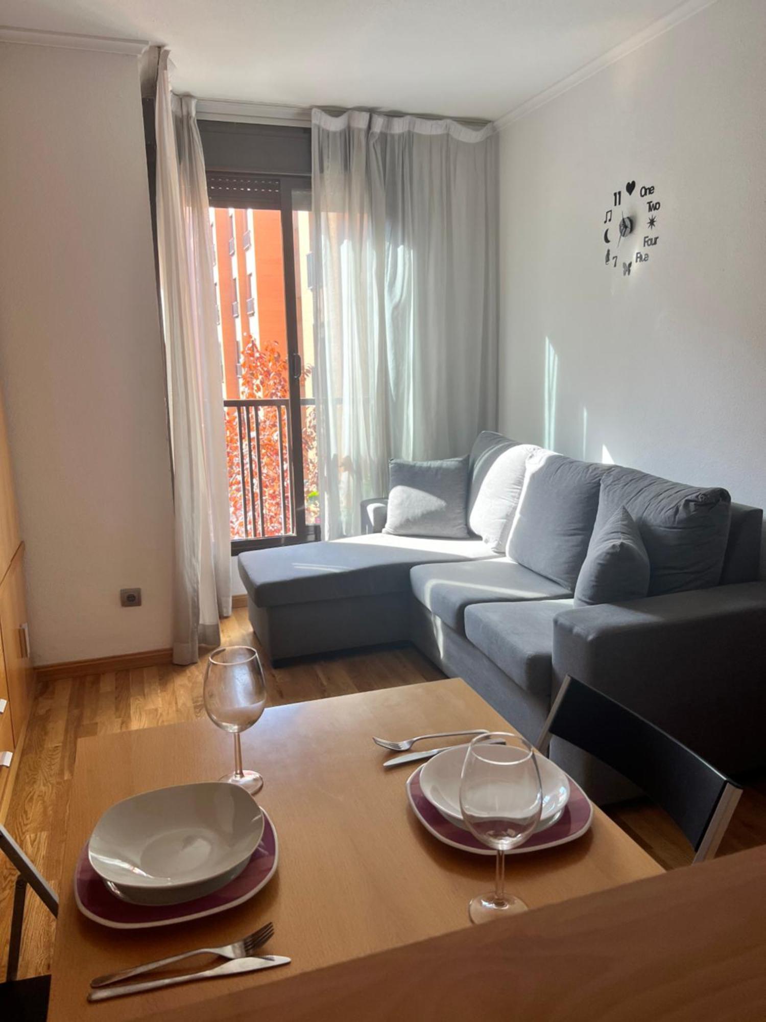 Samaniego Suite, Airport, Ifema Turistico Madrid Esterno foto